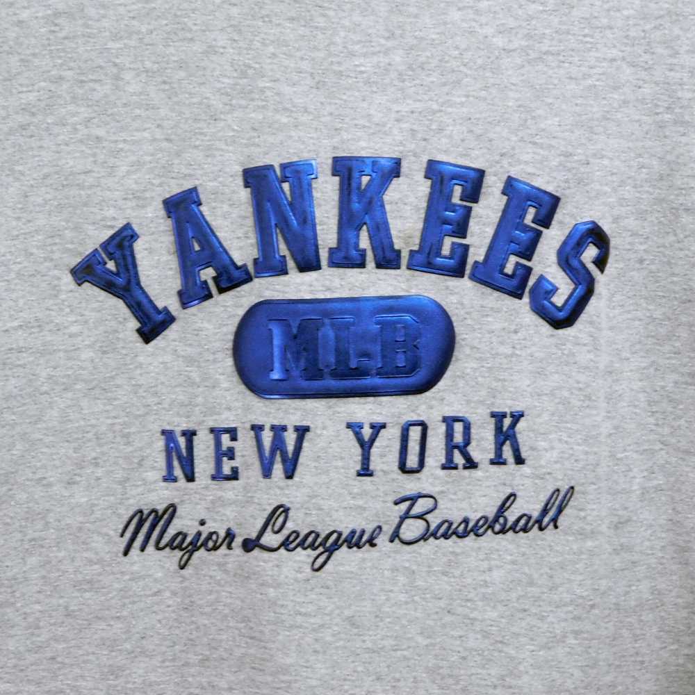Lee 90s Lee Sport New York Yankees Puff Print Tee… - image 3