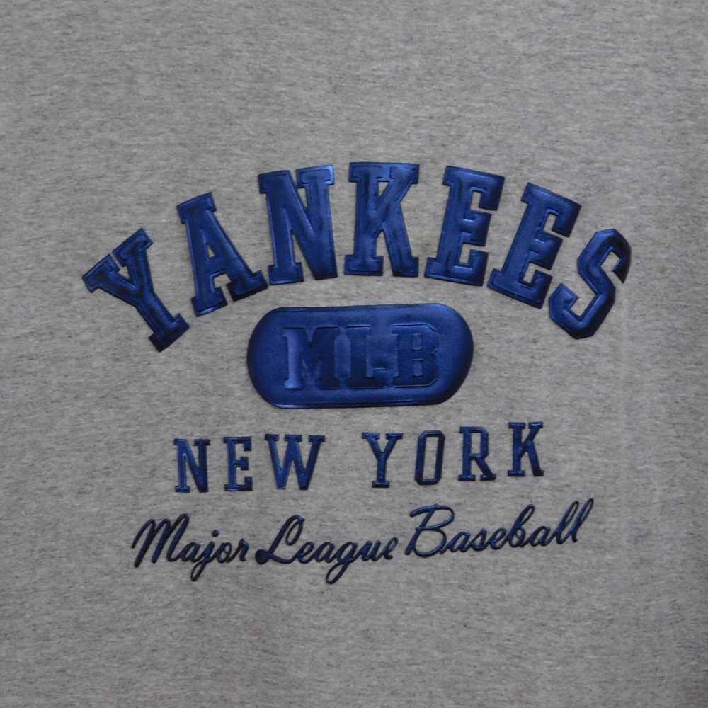 Lee 90s Lee Sport New York Yankees Puff Print Tee… - image 4