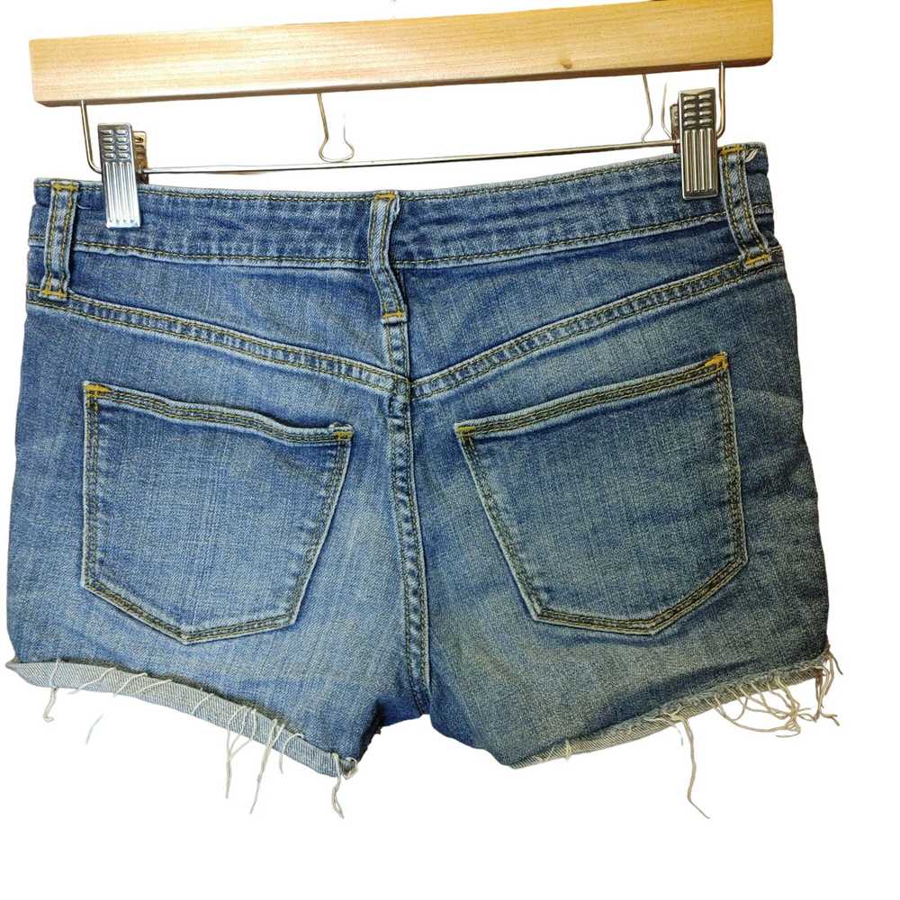 Other Universal Thread Women's Blue Jean Cut Off … - image 2