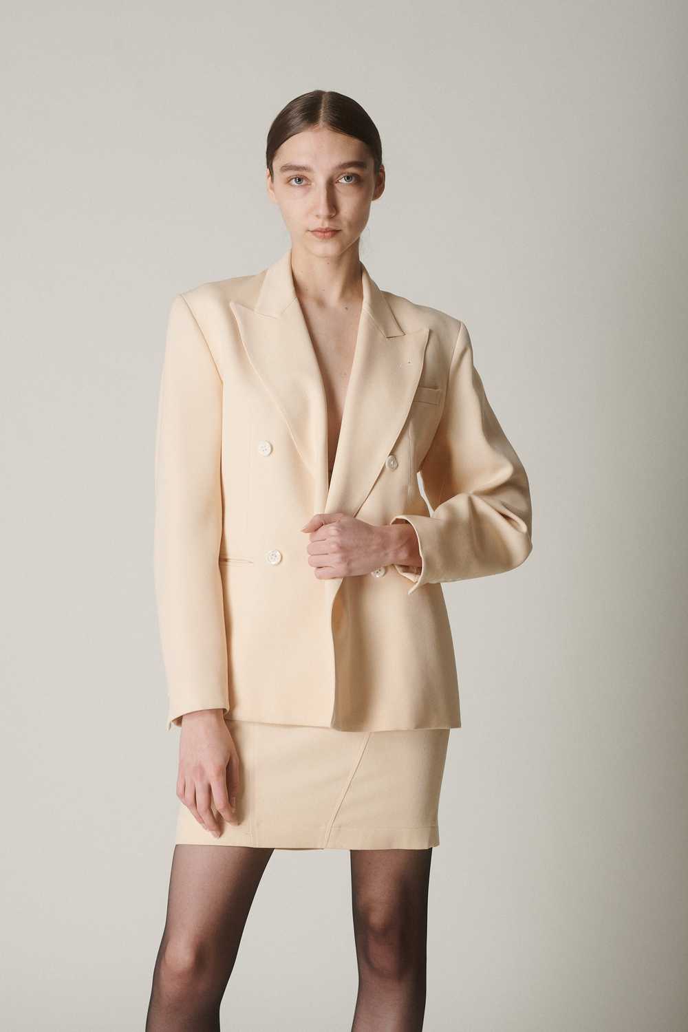 Vintage Alaïa Ivory Skirt Suit - image 4