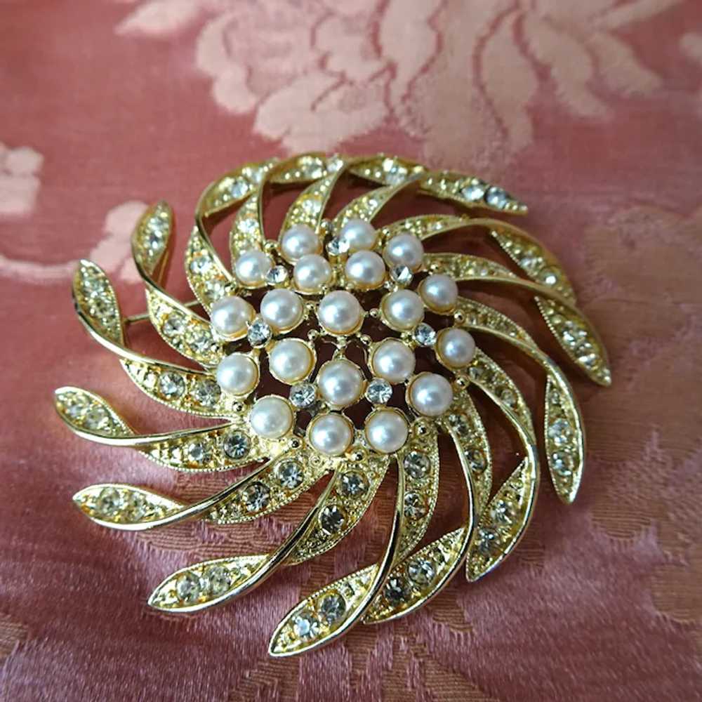 LOVELY Large Mid Century Brooch, Pinwheel with Sp… - image 2