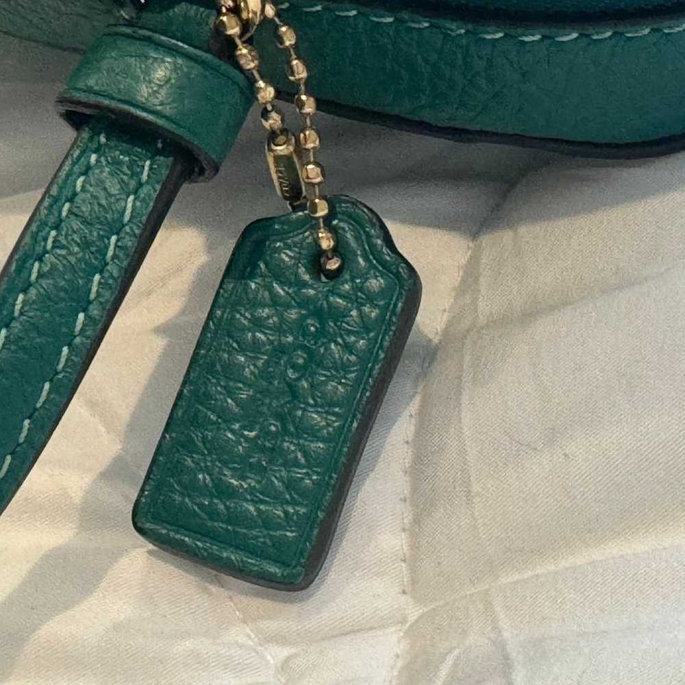 Coach crossbody leather bag in green - Designer p… - image 5