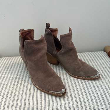 Jeffrey Campbell Cromwell Booties