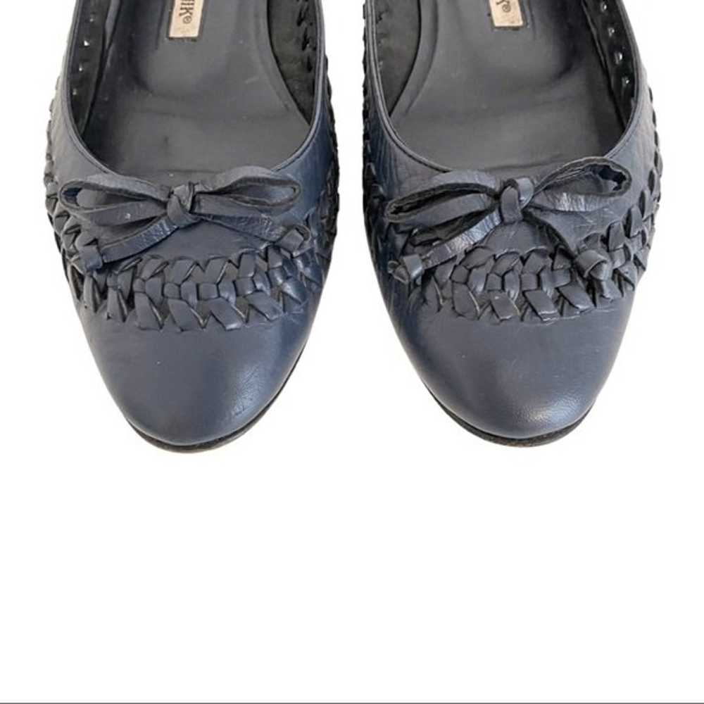 Manolo Blahnik Woven Leather Navy Ballet Flats 37 - image 4