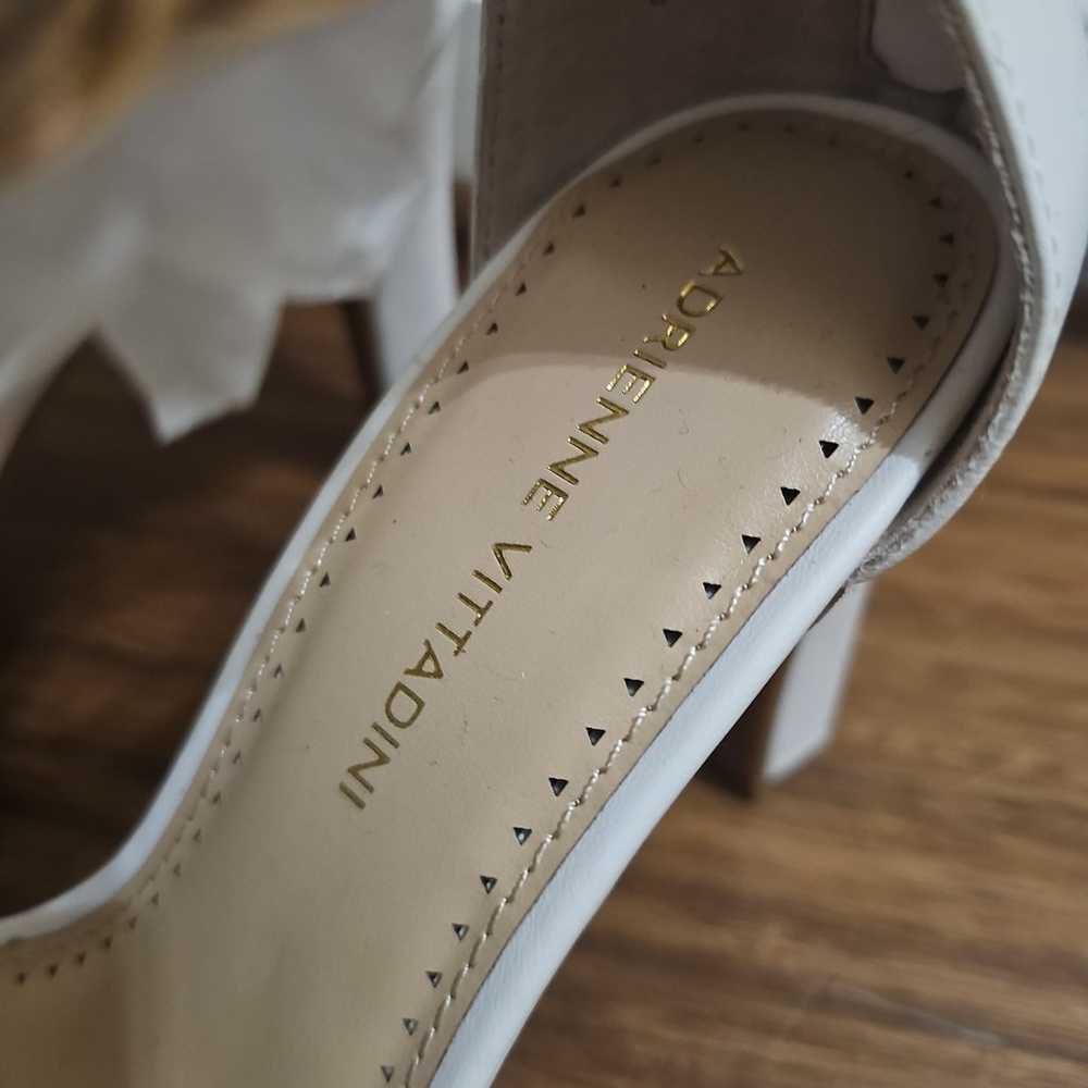 Adrienne Vittadini White T- Strap Gold Chain Heel - image 3