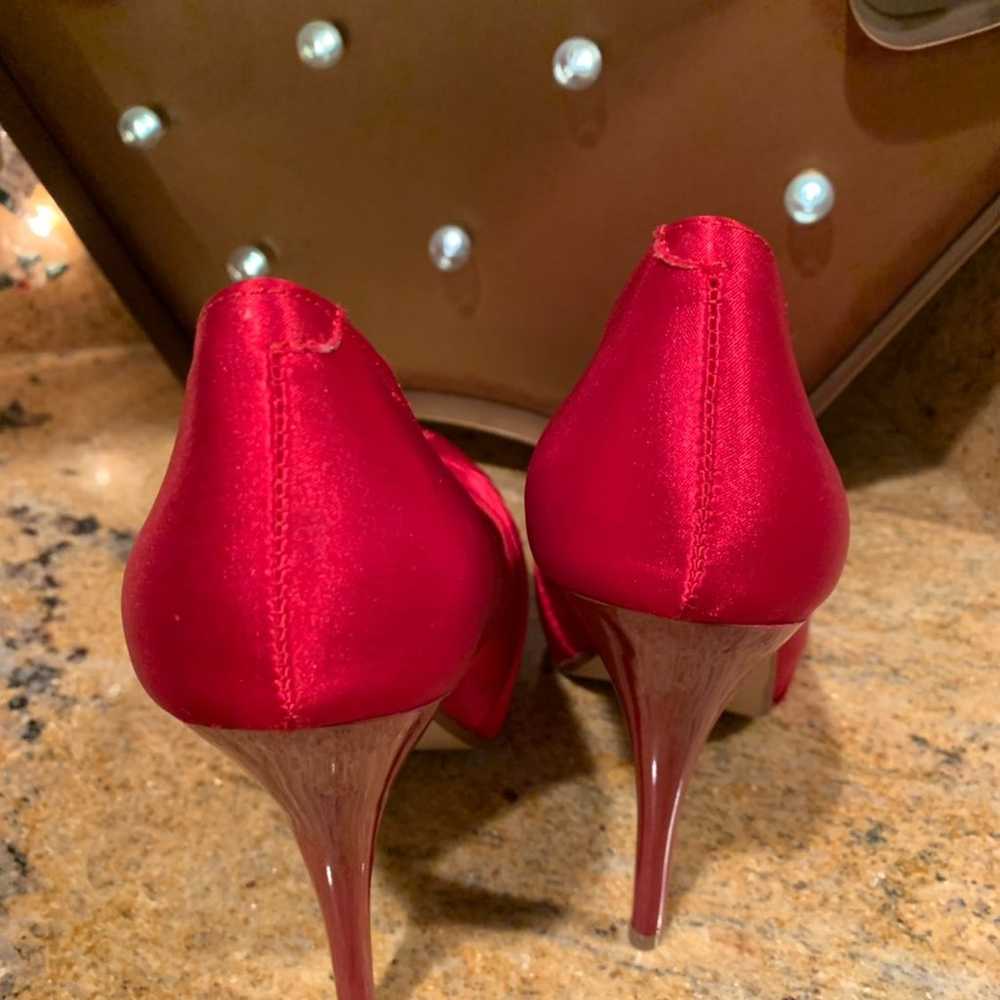 New Red Satin Pleaser Heels Size 6 - image 3