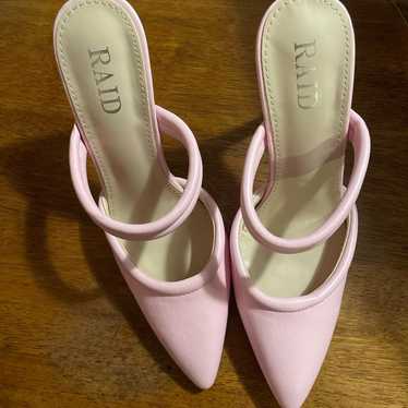 Pink heels **Never Used**