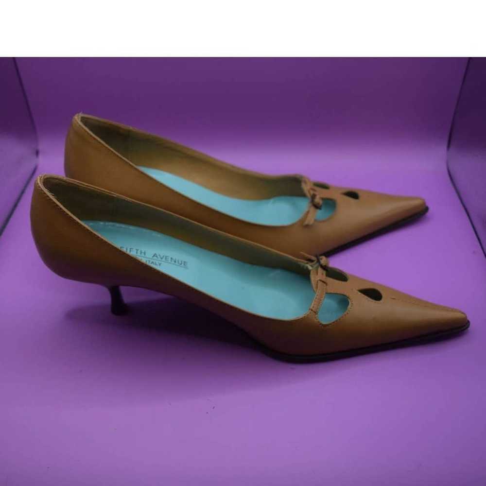 NWOB Saks Fifth Avenue Carmel Leather Pointed Toe… - image 3