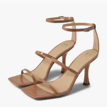 Marc Fisher LTD Dalida Strappy Sandal in Light Nat