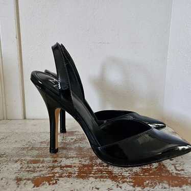 NWOT Marc Fisher LTD Fiesty Sandals in Black Size… - image 1