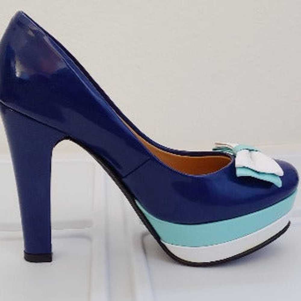 Blue high heel - image 1