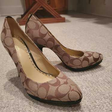 Coach size 8 Pumps - image 1