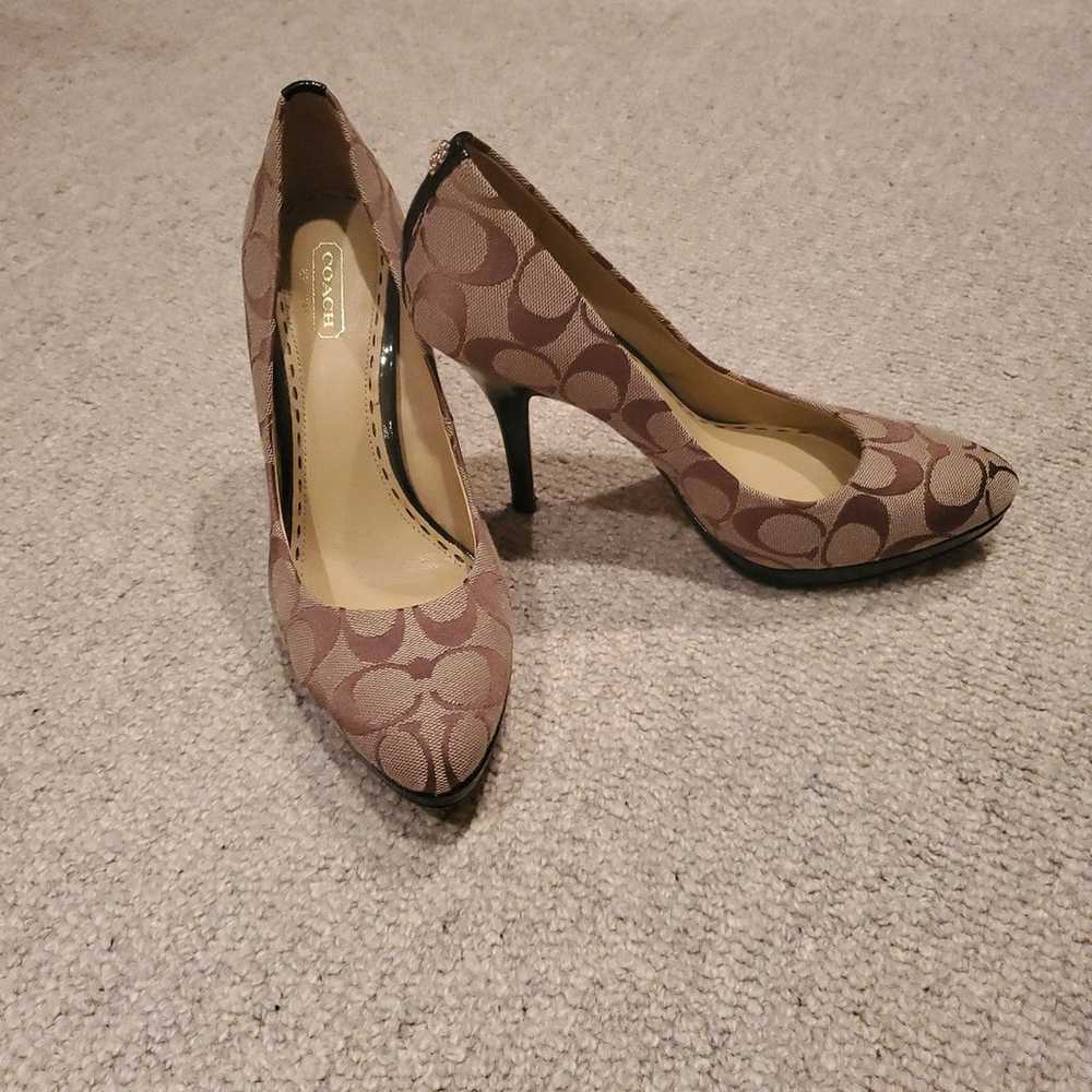 Coach size 8 Pumps - image 9