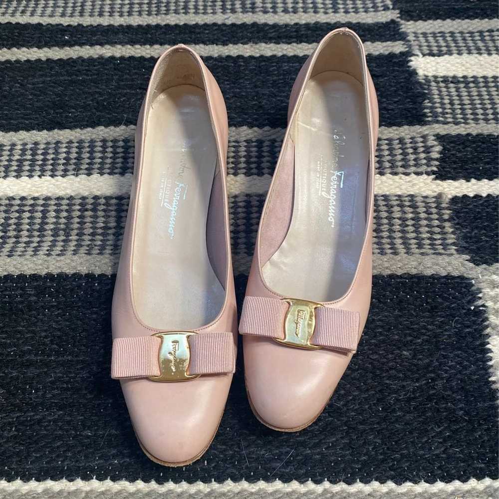 Salvatore Ferragamo Pale Pink Carla Pump Shoes Si… - image 12