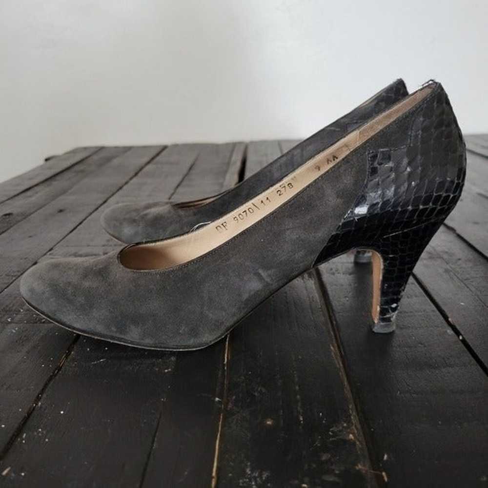 Salvatore Ferragamo Pumps Heels Grey Suede Black … - image 4