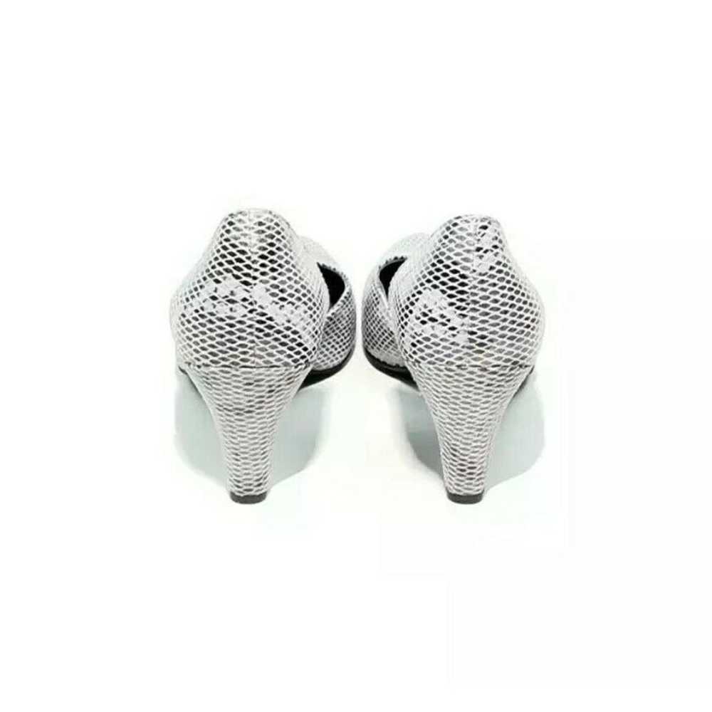 Tsubo Fifee D'Orsay Pumps Heel Snake Print Gray L… - image 4