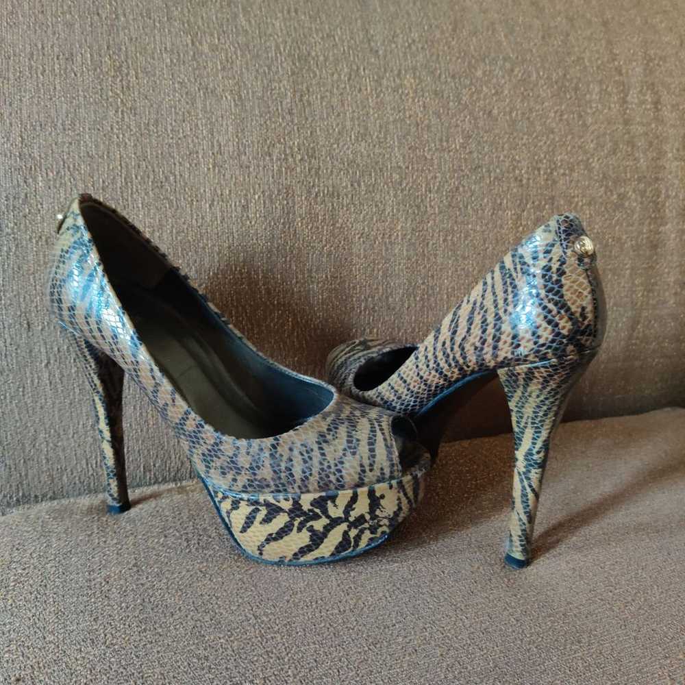 Stuart Weitzman Python Print Peep Toe Pu - image 1