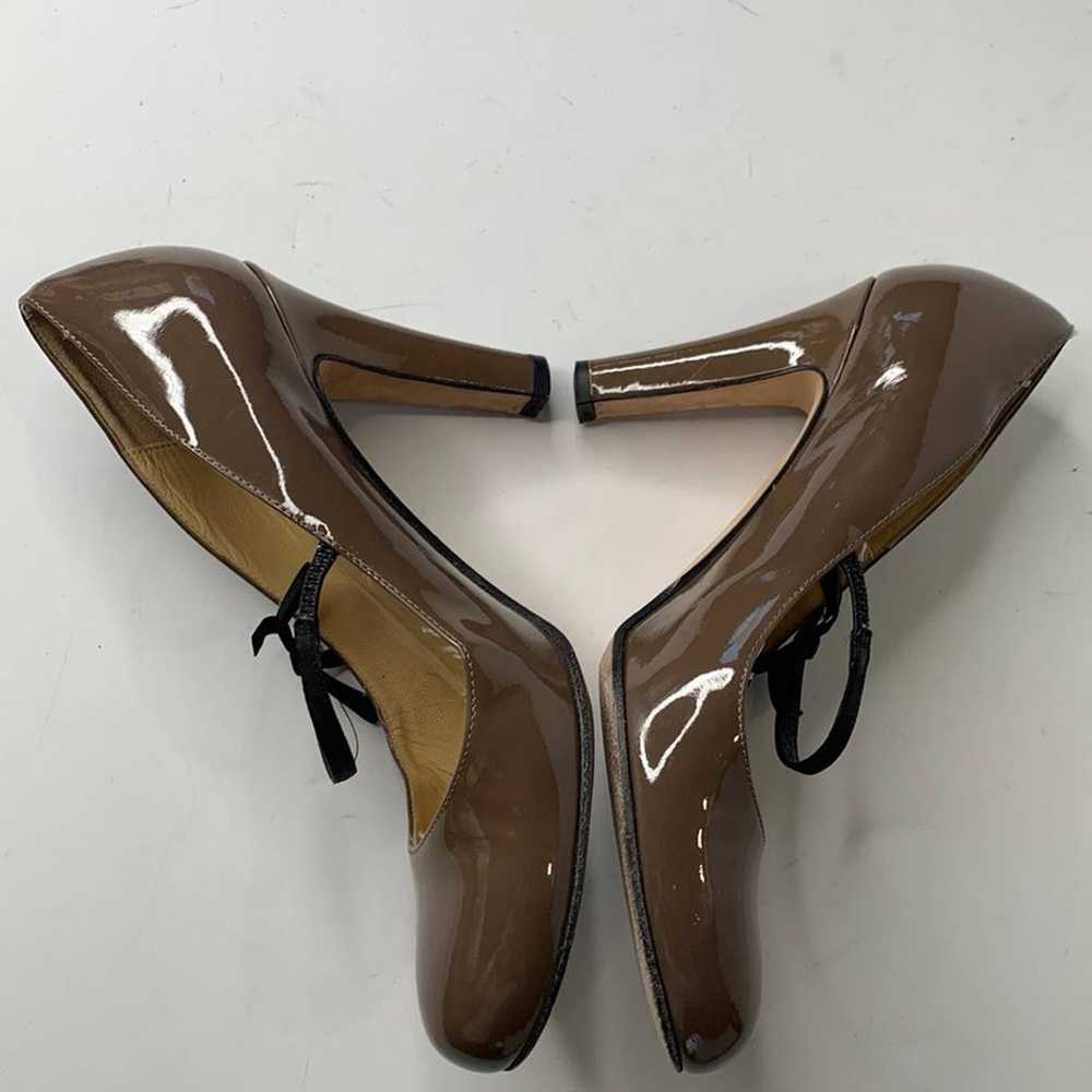 Kate Spade tan patent leather black bow tie pumps - image 6