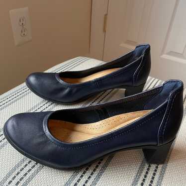 Clarks Neiley Pearl Navy Leather Shoes - image 1