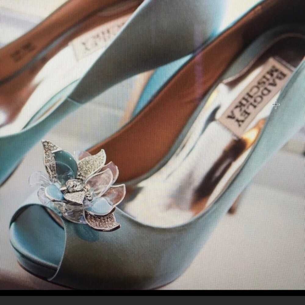 Badgley Mischka blue flower bling pumps - image 5