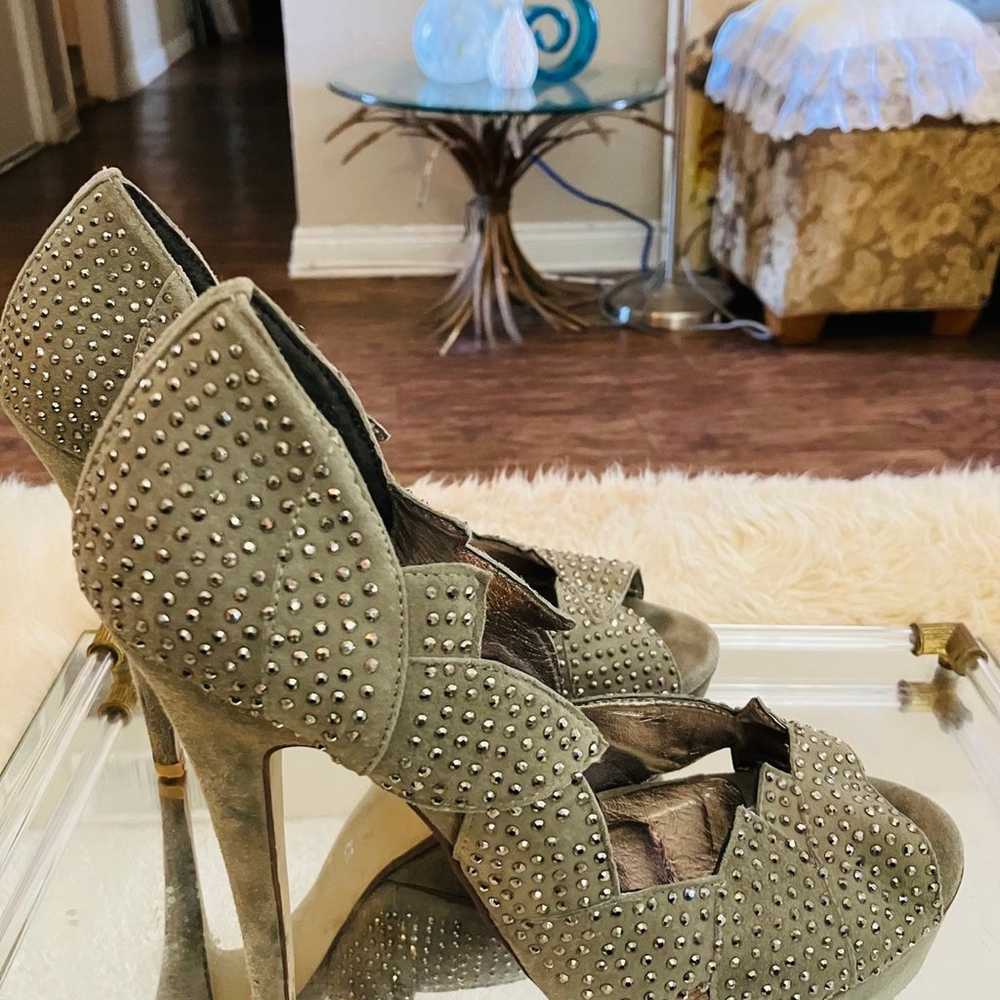 Jeffrey Campbell Gray Suede Studded Heels Size 7.5 - image 4