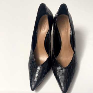 Schutz Pointed toe pumps