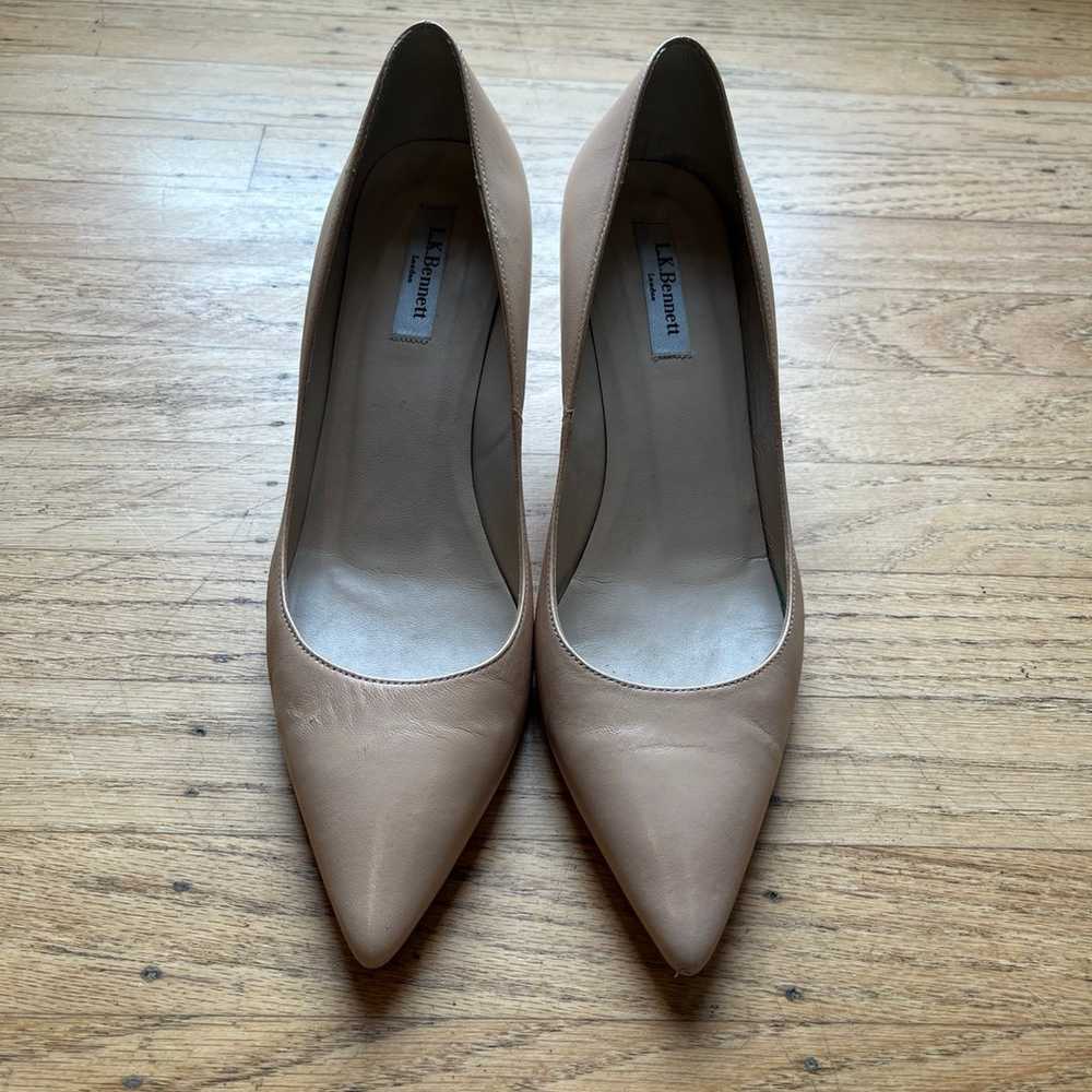 lk bennett nude leather heels size 41 - image 1