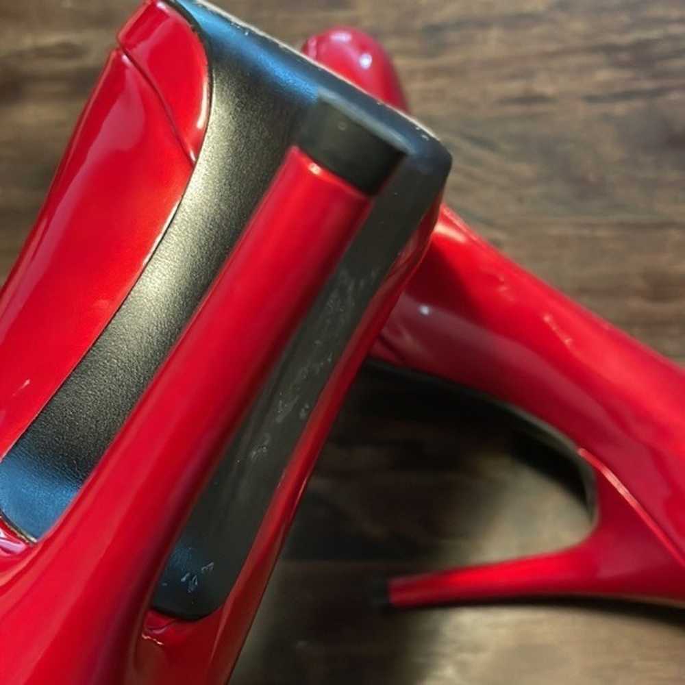 Stuart Weitzman red patent leather pump size 5.5 - image 8