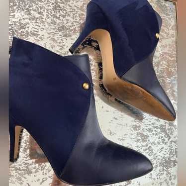 Women’s Designer Saks Fifth Avenue Blue Leather S… - image 1