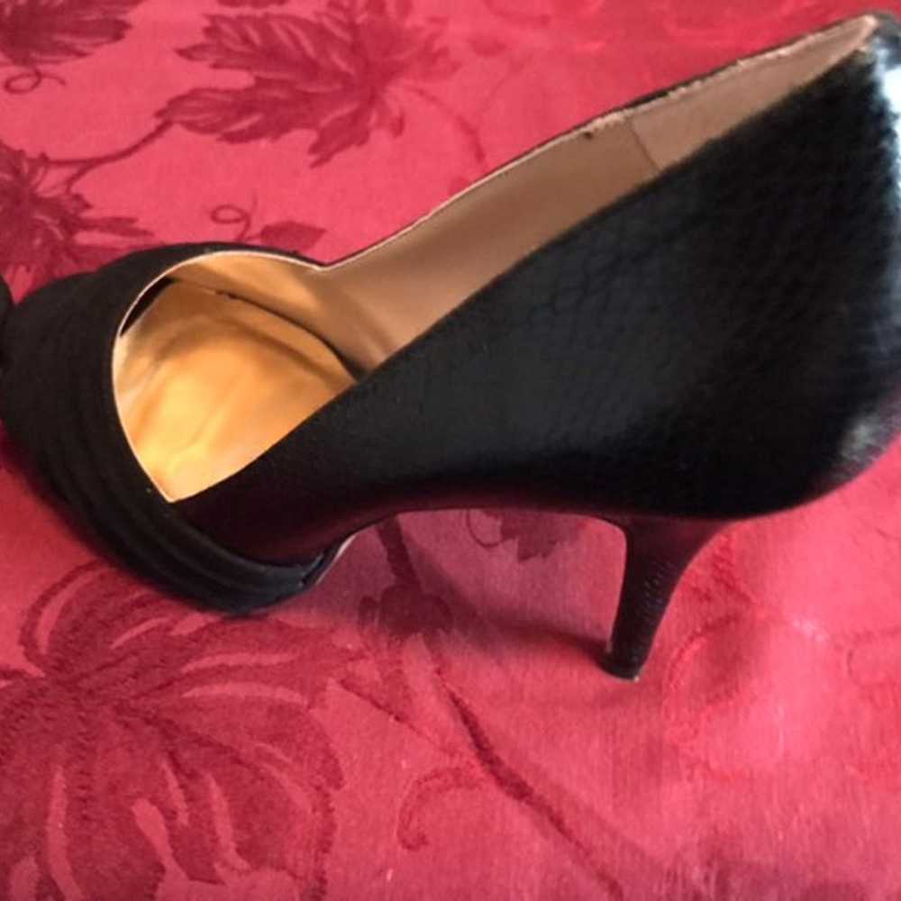 Thalia Sodi Black Snake Skin Heels - image 6