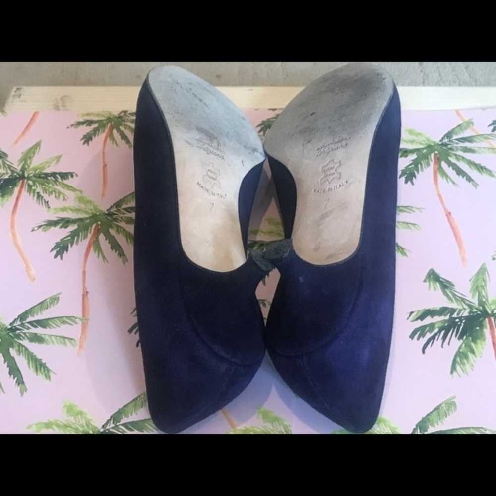 BUTTER SONYA NAVY SUEDE PUMPS ZIPPER ROSETTE 7M - image 8