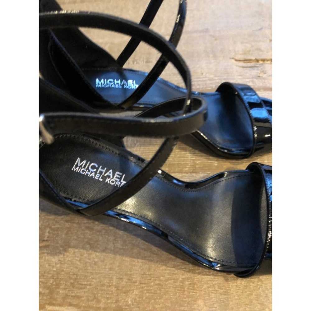 NEW Michael Michael Kors Ava Mid Sandal Patent Le… - image 7