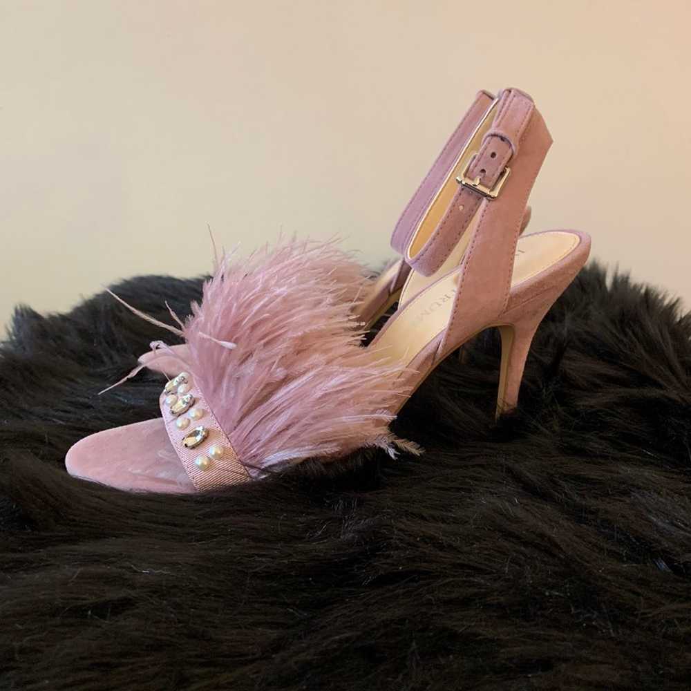 New 8.5 Pink Ivanka Trump Feather Heels - image 7