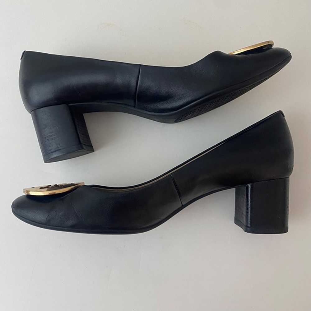 Tory Burch Black Gold Logo Pumps Heels Shoes - image 4