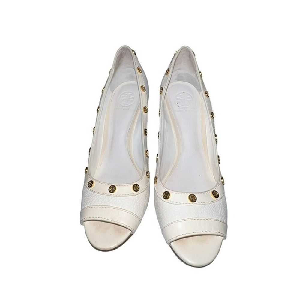 TORY BURCH NELSON TUMBLED LEATHER WHITE STUD WEDG… - image 2