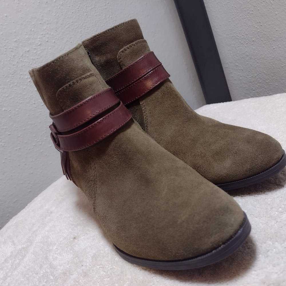 New Alex Marie Loucka Suede Ankle Boots w/Tassels… - image 3