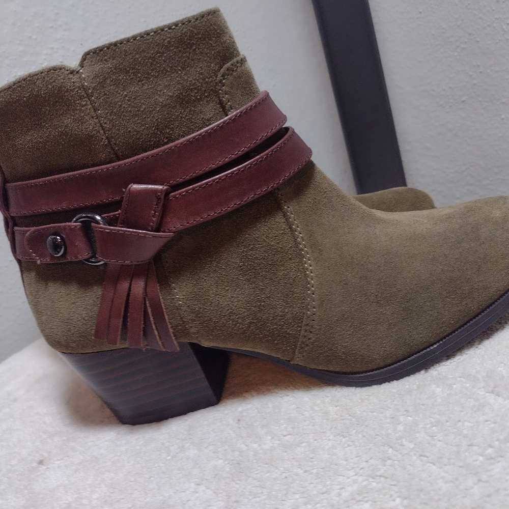New Alex Marie Loucka Suede Ankle Boots w/Tassels… - image 4