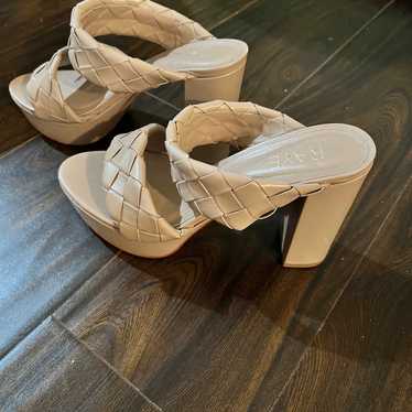 Raye platform heels size 8 - image 1