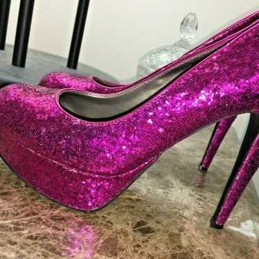 *RARE* $145 GUESS Glitter Barbiecore Pumps Glamor… - image 1