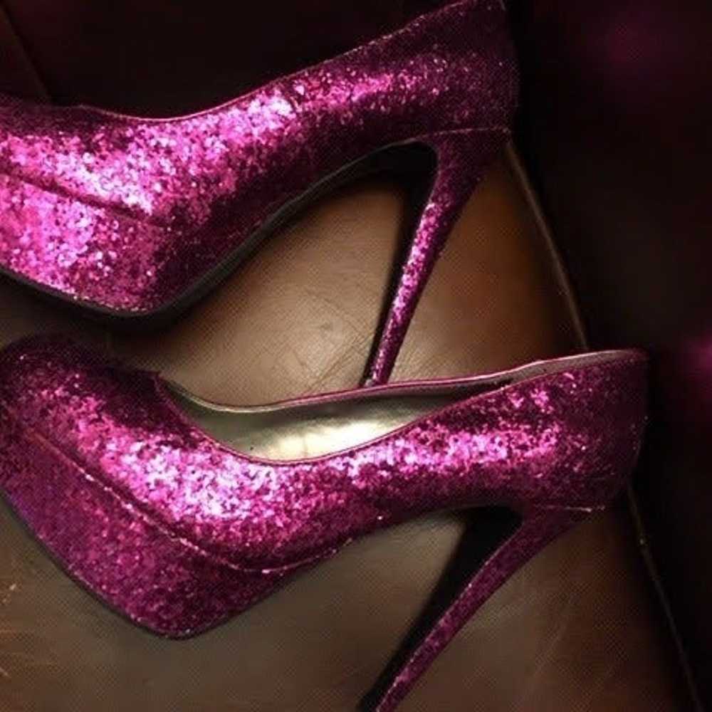 *RARE* $145 GUESS Glitter Barbiecore Pumps Glamor… - image 7