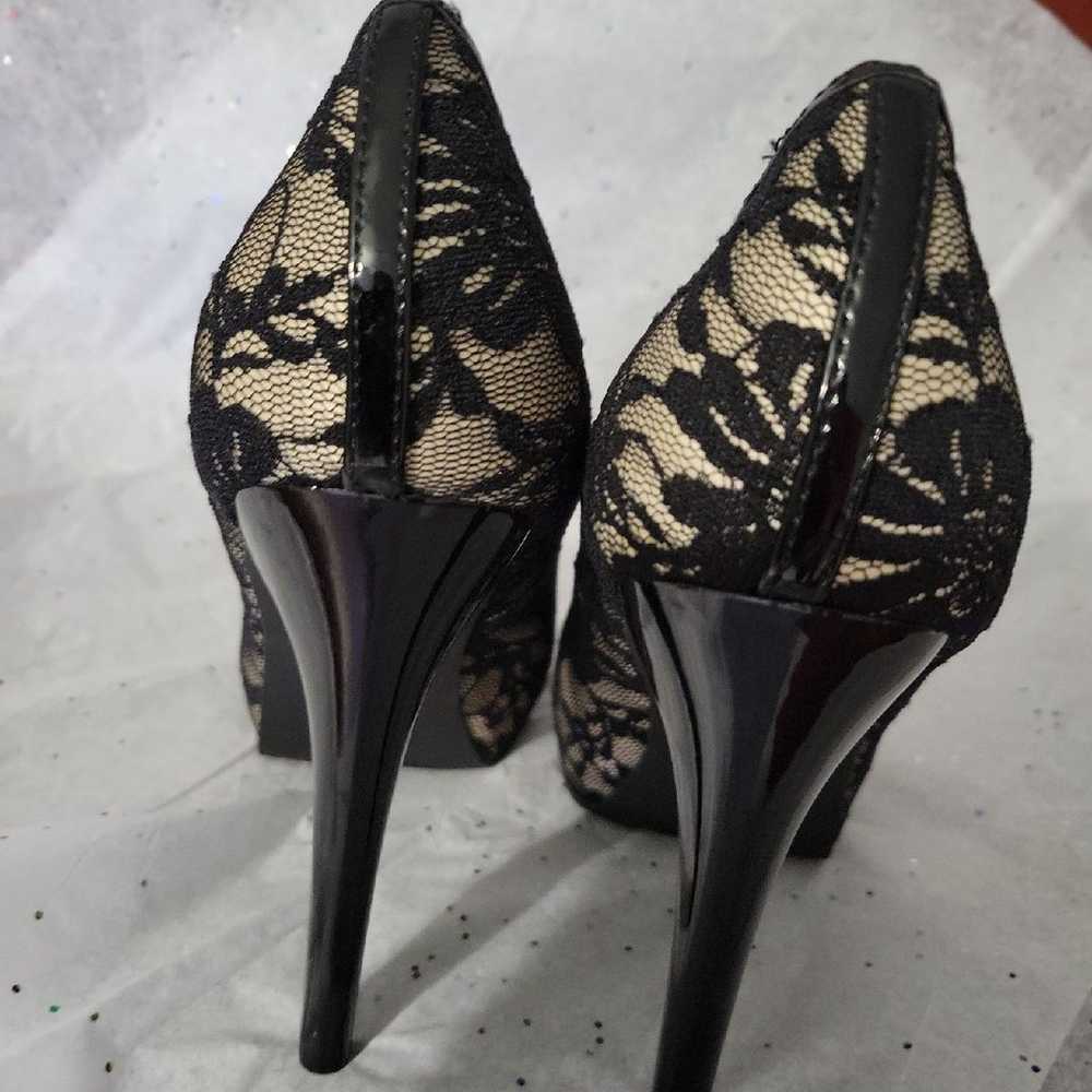 heels size 7 1/2 - image 4