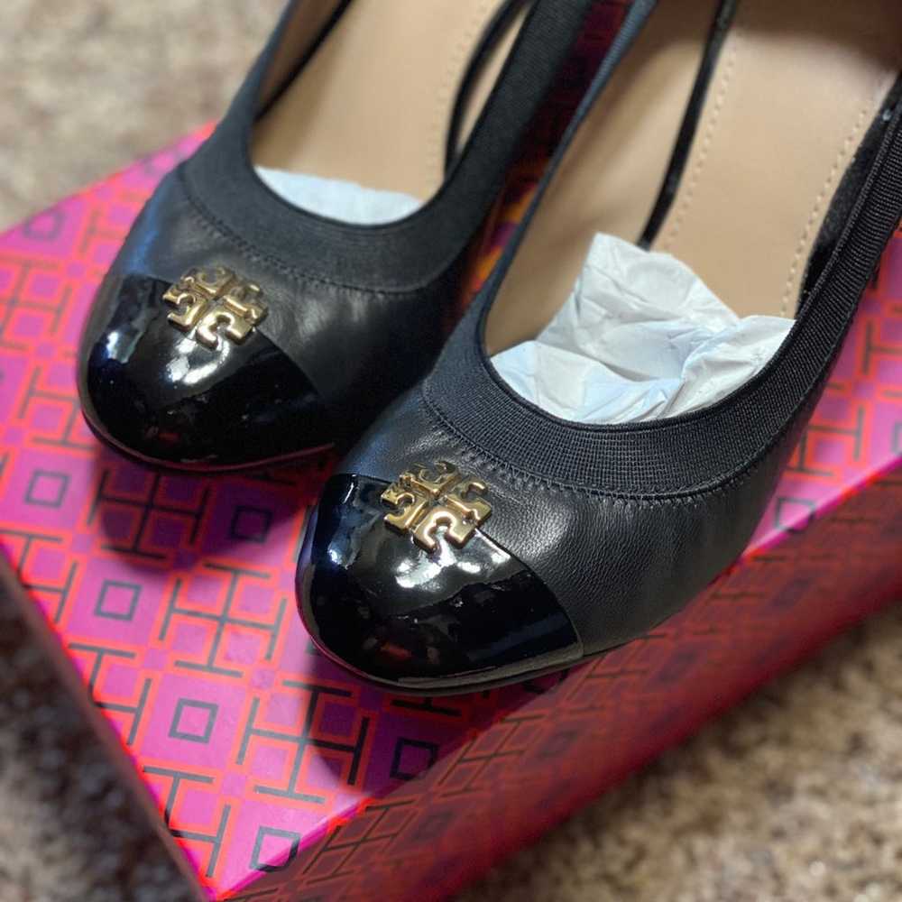 Tory Burch Jolie Wedge 7.5 Black - image 2