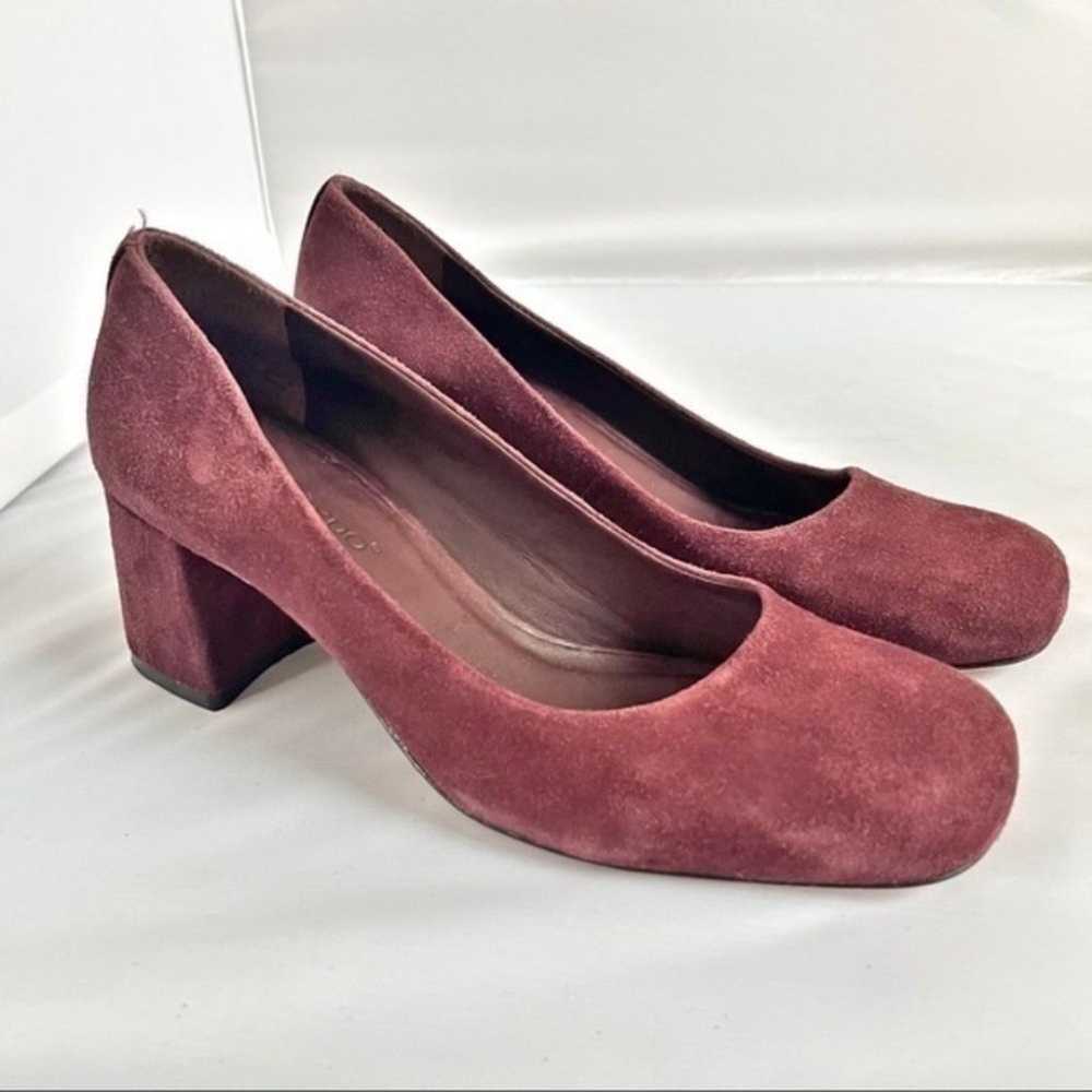 Bernardo chunky heels maroon suede size 8 - image 3