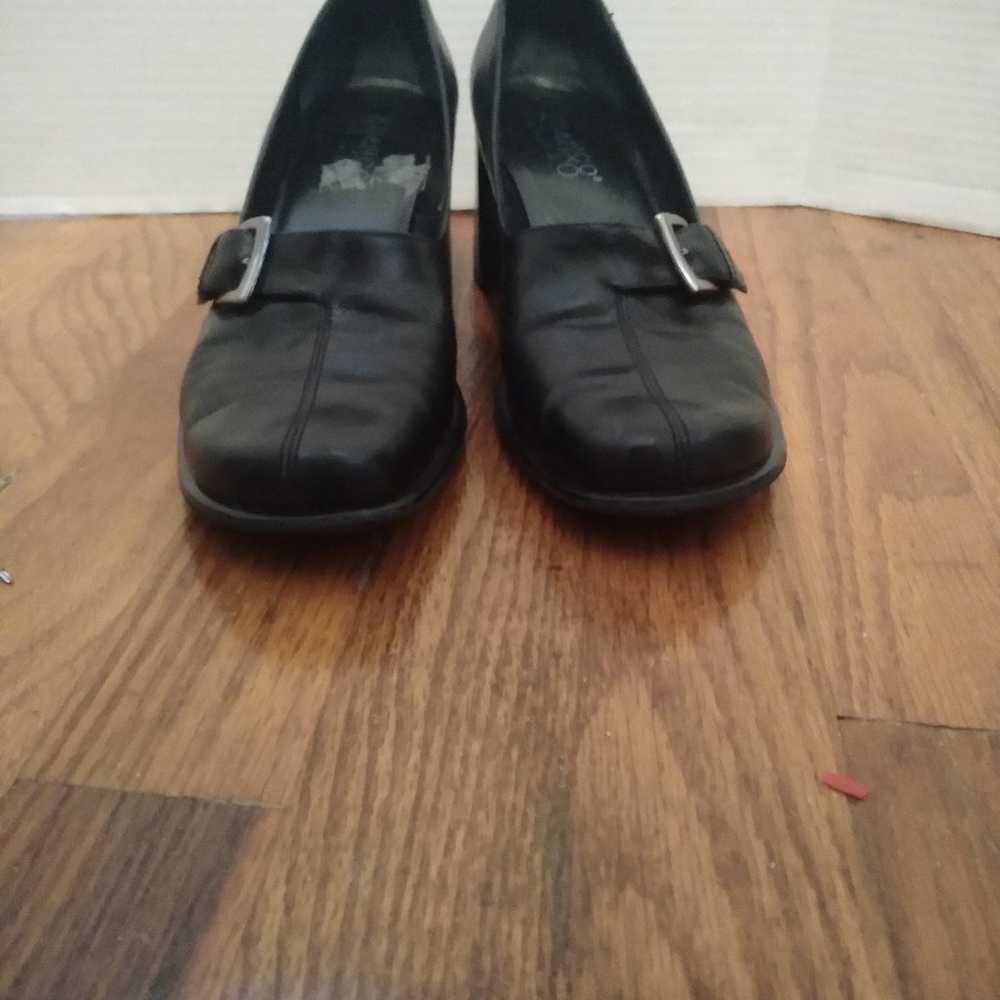 Franco Sarto women's black loafer heels size 8.5 - image 2