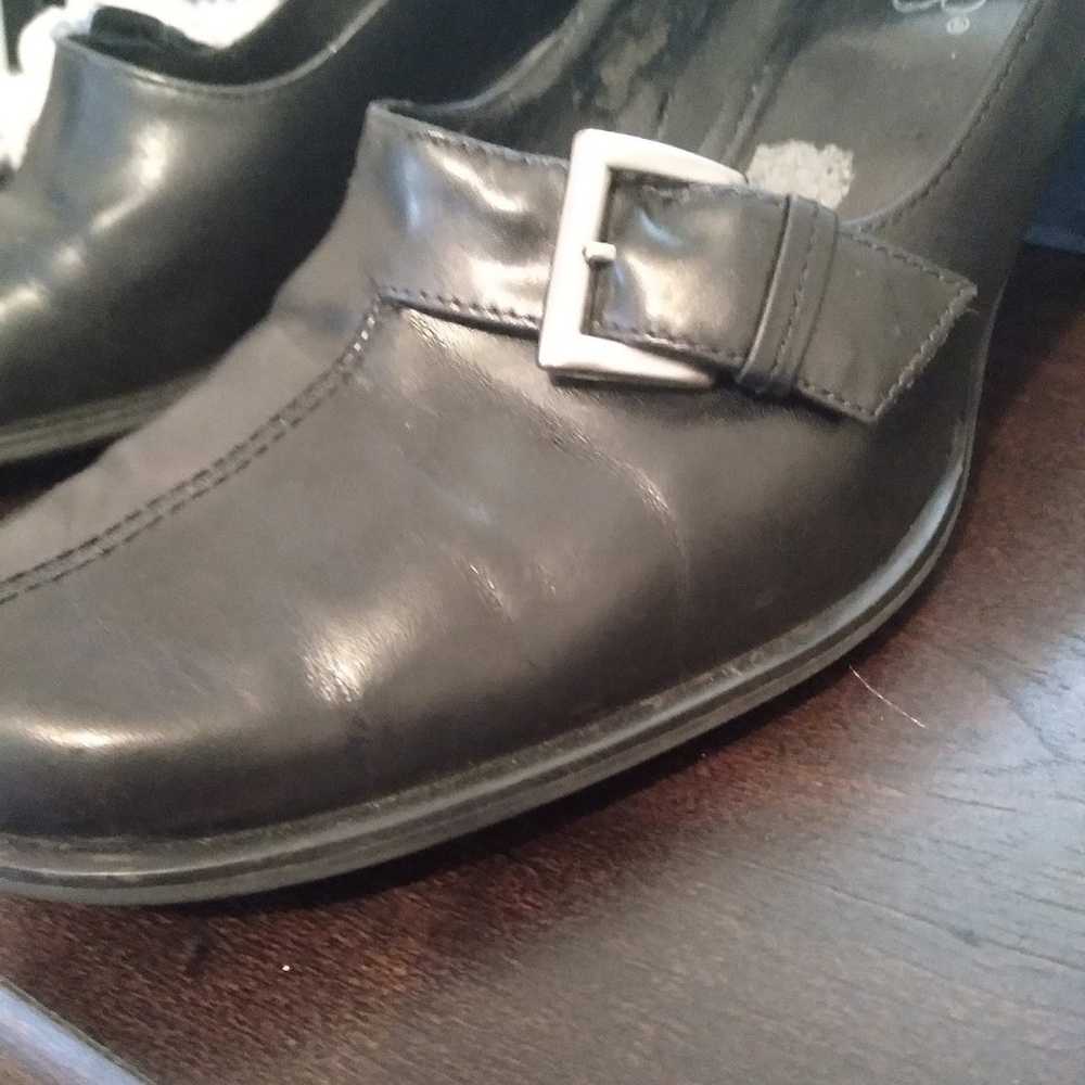 Franco Sarto women's black loafer heels size 8.5 - image 5