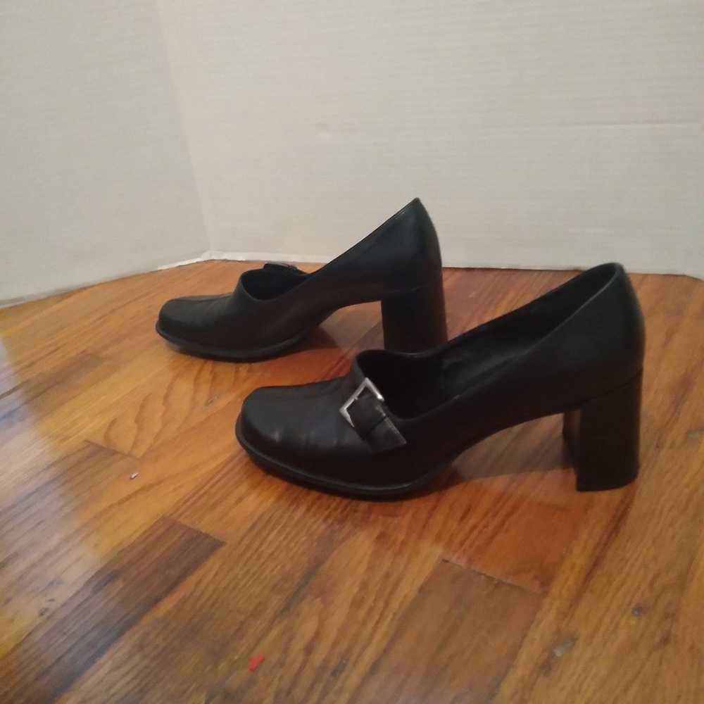 Franco Sarto women's black loafer heels size 8.5 - image 6