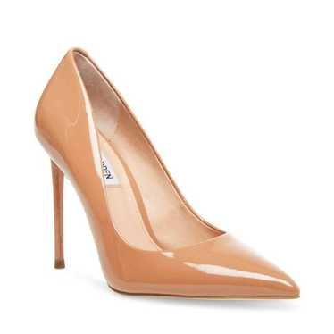 Steve Madden | Vala, Camel Patent