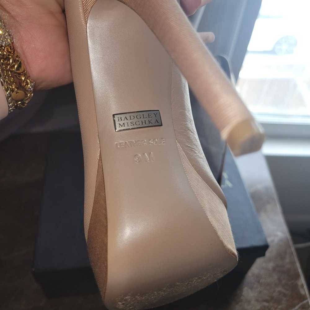 Selling My BADGLEY MISCHKA HEELS SIZE 9. Only had… - image 6