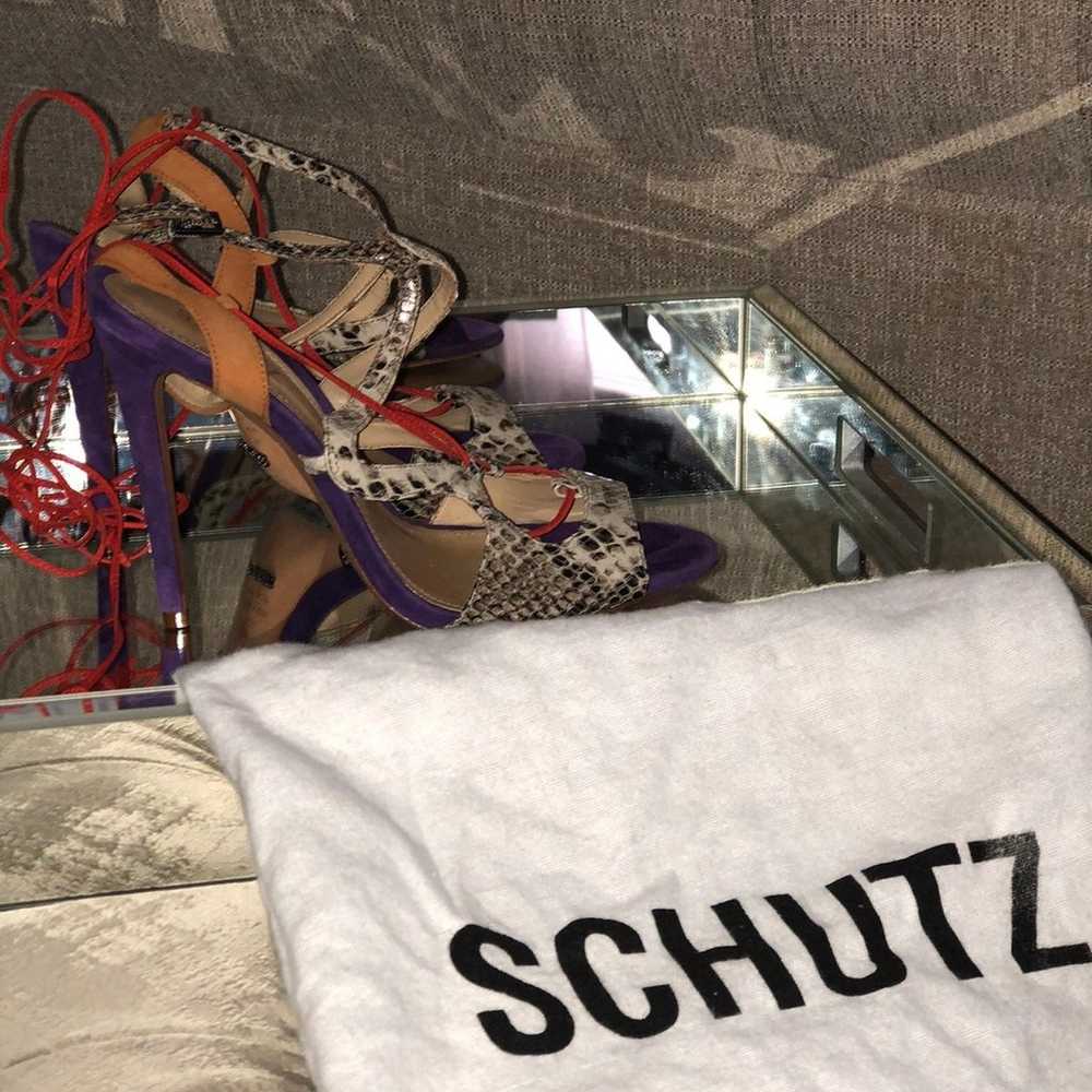 schutz size 10 - image 1