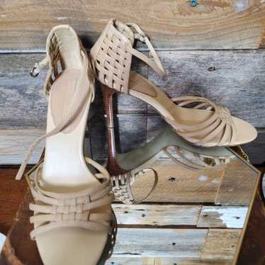 Banana Republic Beige Basket Weave Heeled Sandles 